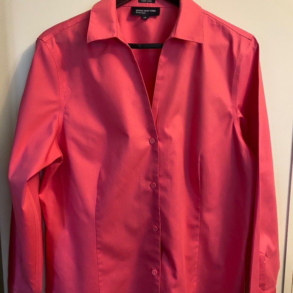 Women’s long sleeve blouse by Jones New York
